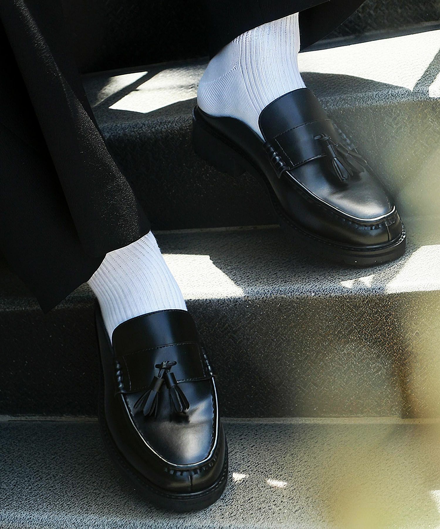 ＋4.0㎝タンクソールカットオフタッセルローファーミュールサンダル